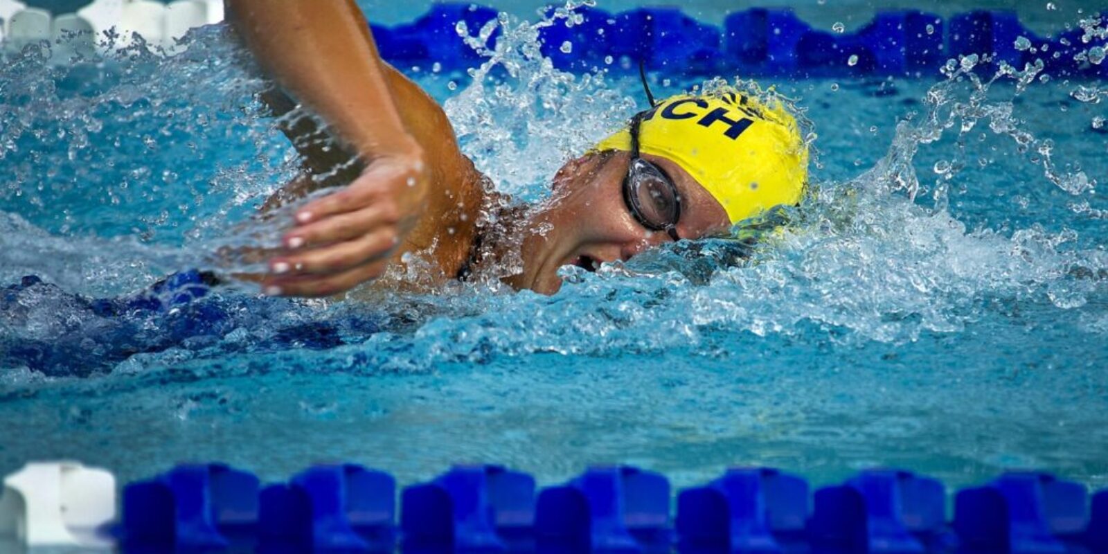 swimming swimmer female race 78112