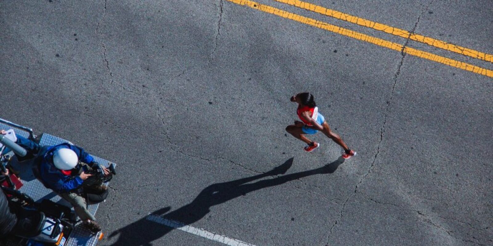 woman action marathon running 1837158